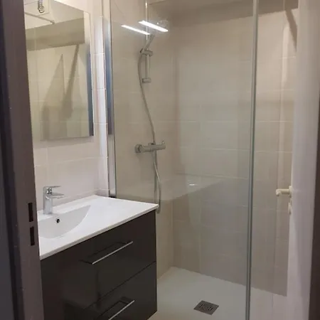 Cosy 38M With Balcony For 4 In La Rochelle 公寓 *